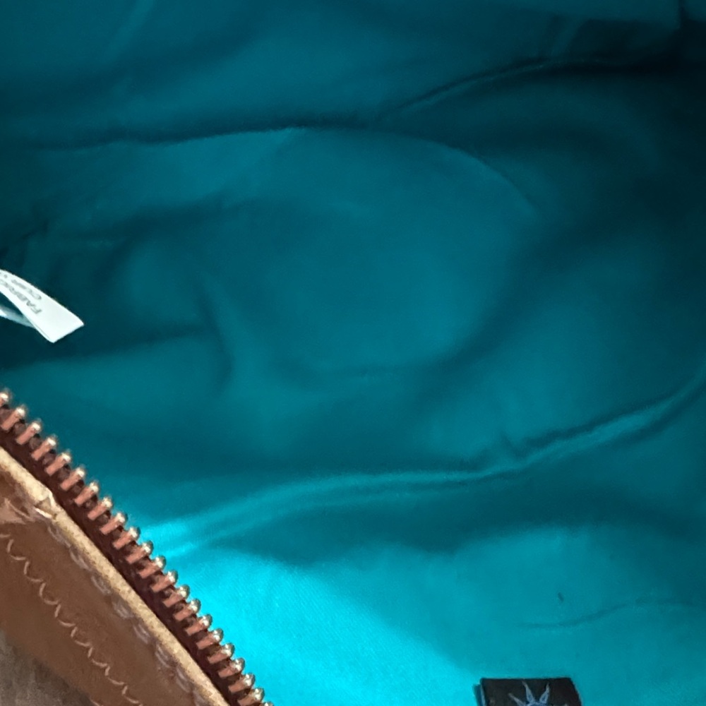 Gabs tote bag with Black Leather Strap with Blue Accent - Picture 10 of 16